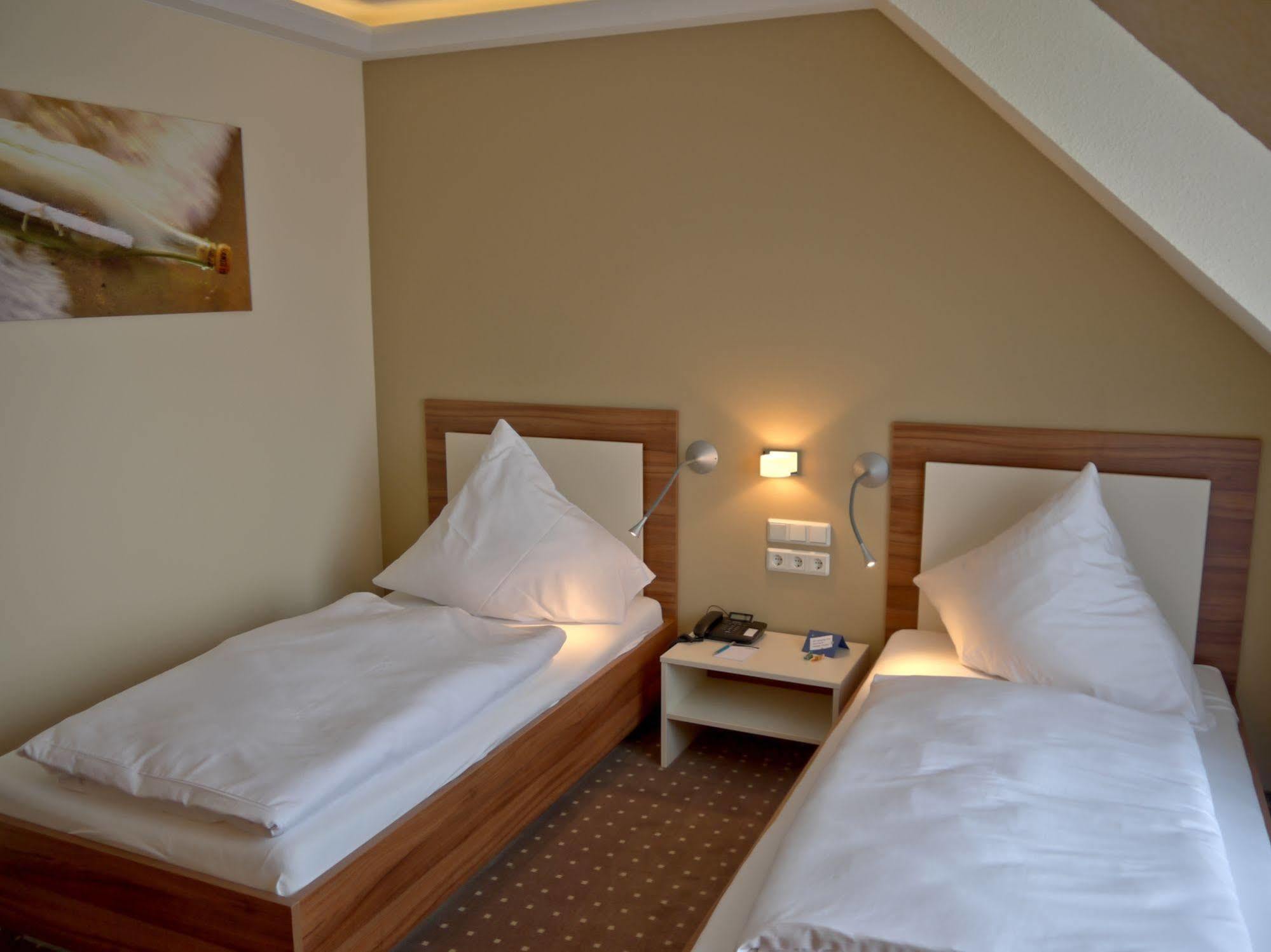 Hotel Friesische Wehde Bockhorn  Luaran gambar